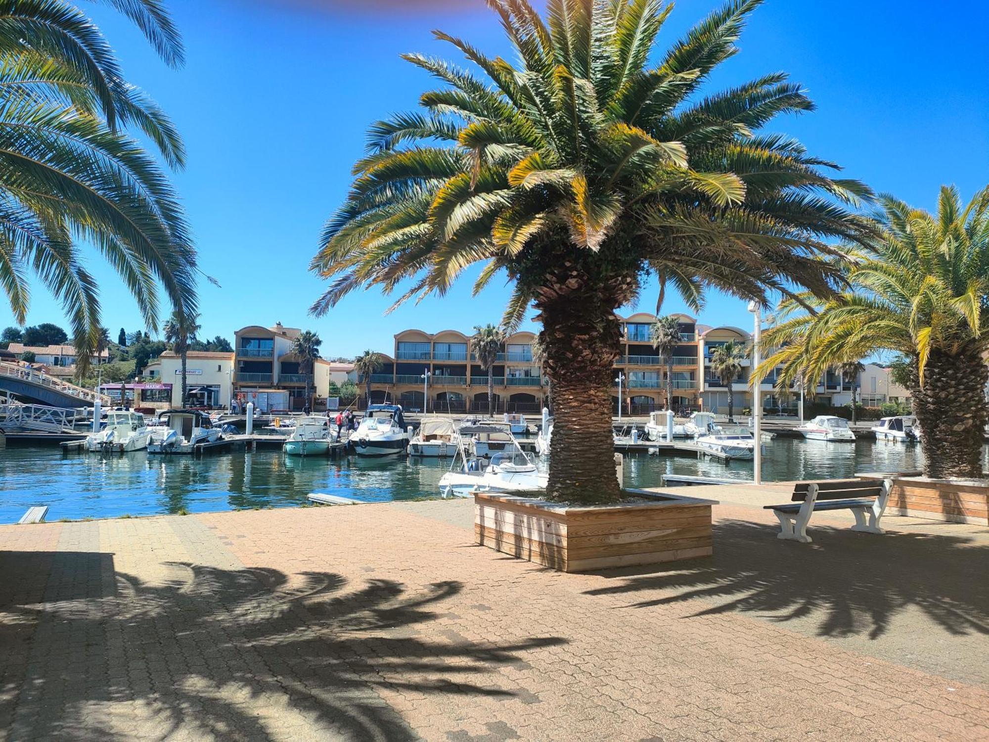 Gruissan, Studio Cabine, Au Calme Vue Degagee Sur Marina Exteriér fotografie