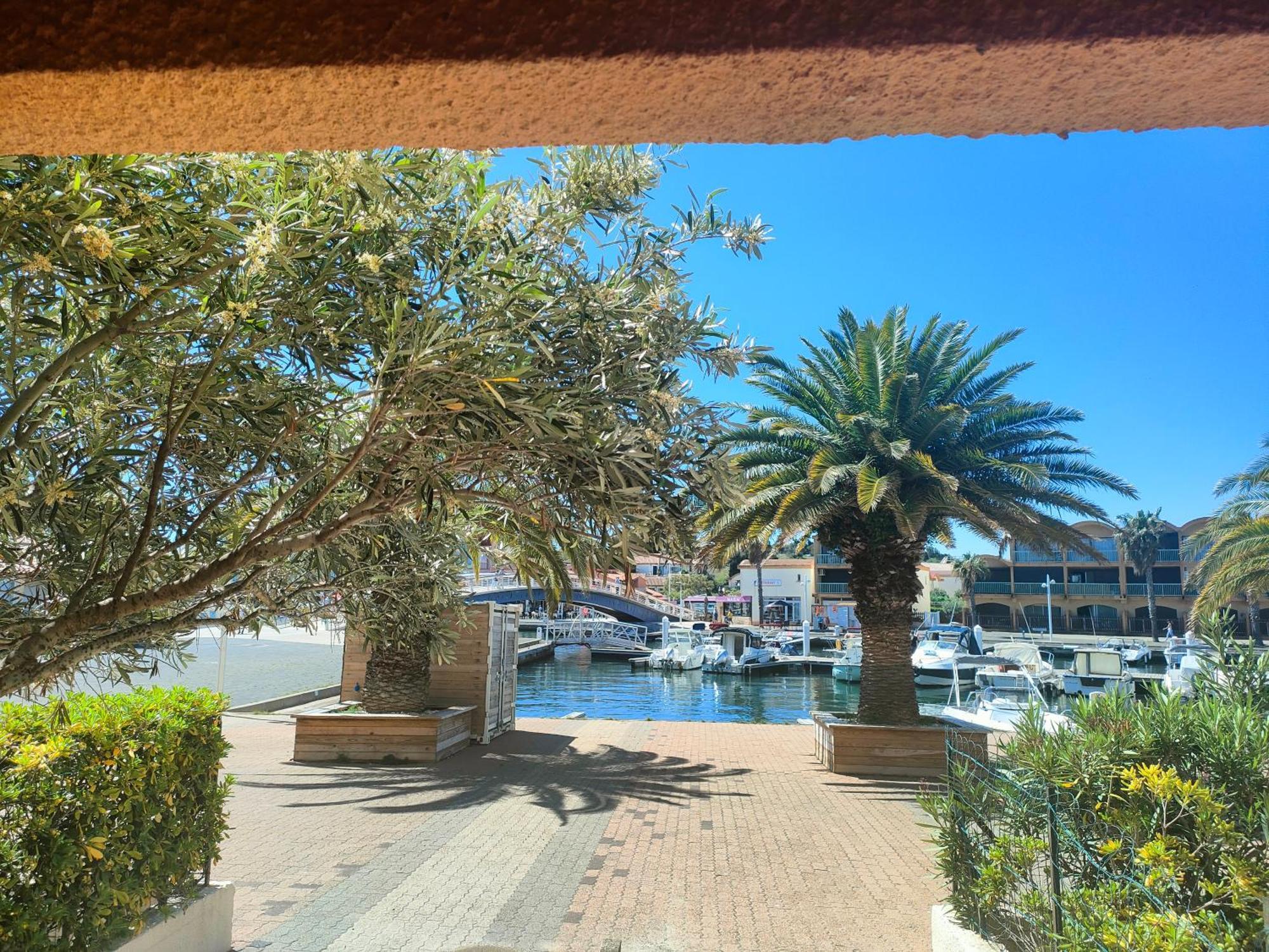 Gruissan, Studio Cabine, Au Calme Vue Degagee Sur Marina Exteriér fotografie
