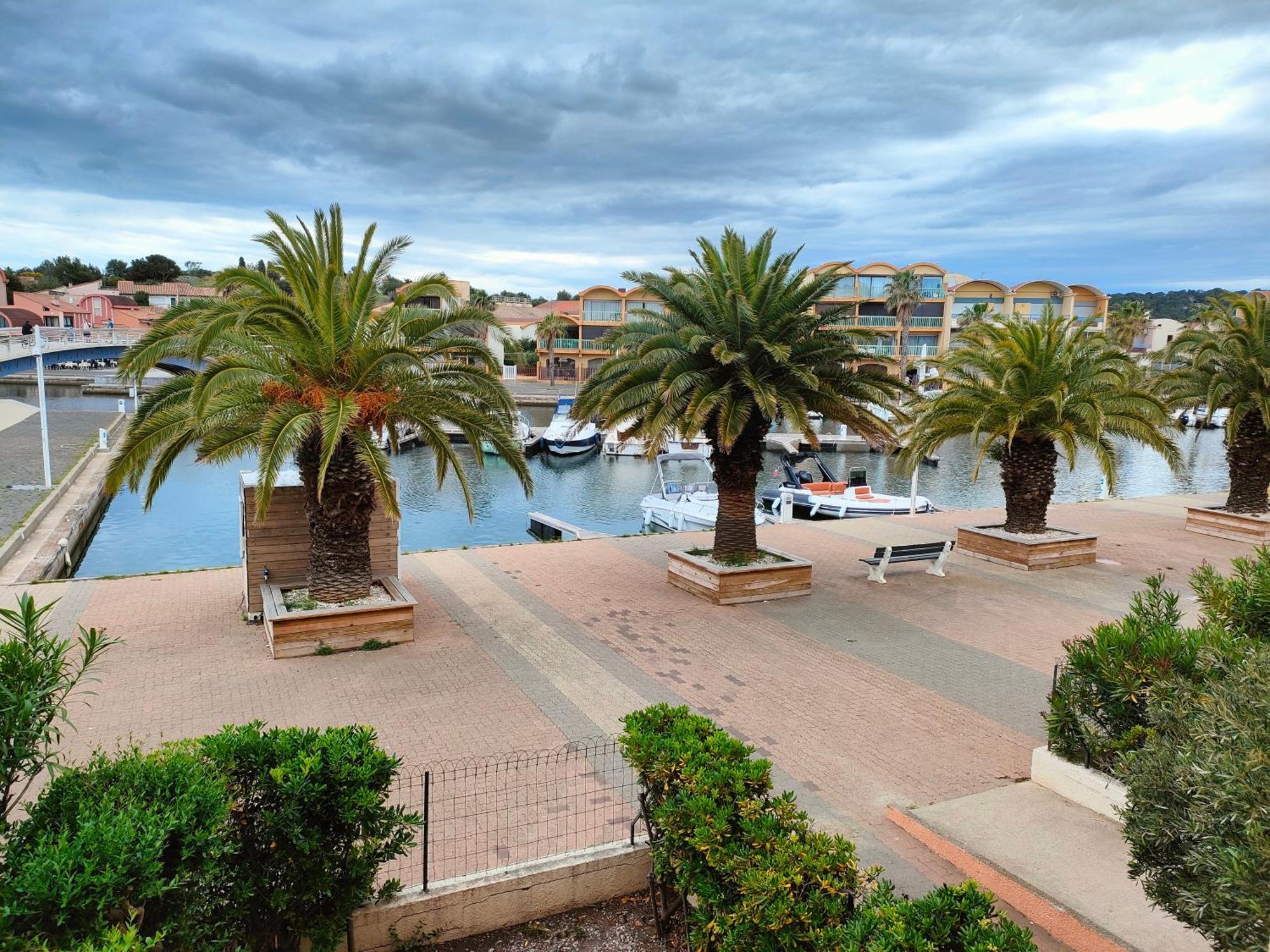 Gruissan, Studio Cabine, Au Calme Vue Degagee Sur Marina Exteriér fotografie